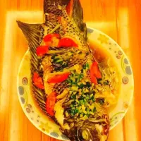 Snapdishの料理写真:Steam Tilapia|szeyuetvaaさん