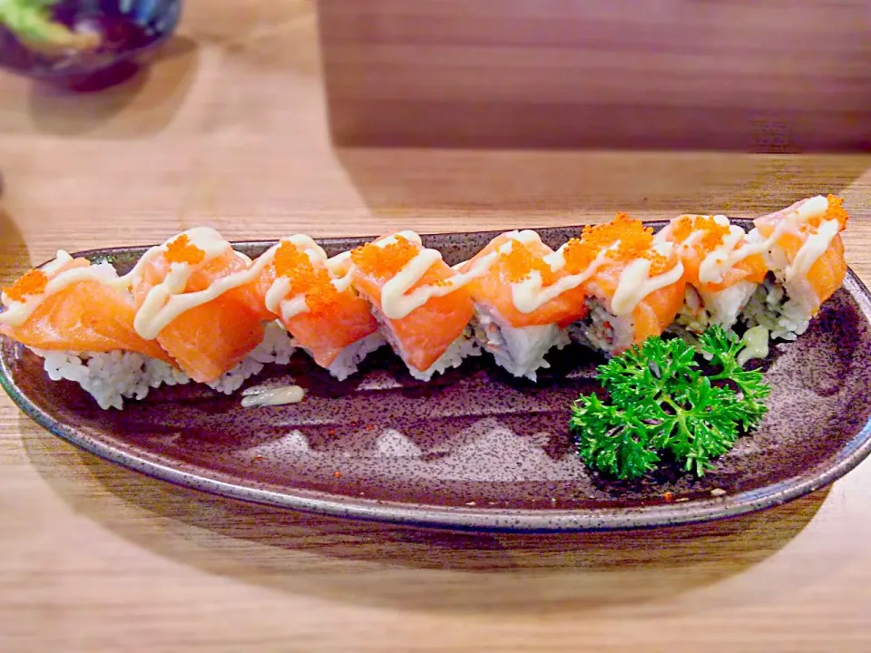 Salmon Kani Mayo Roll|Gilangさん