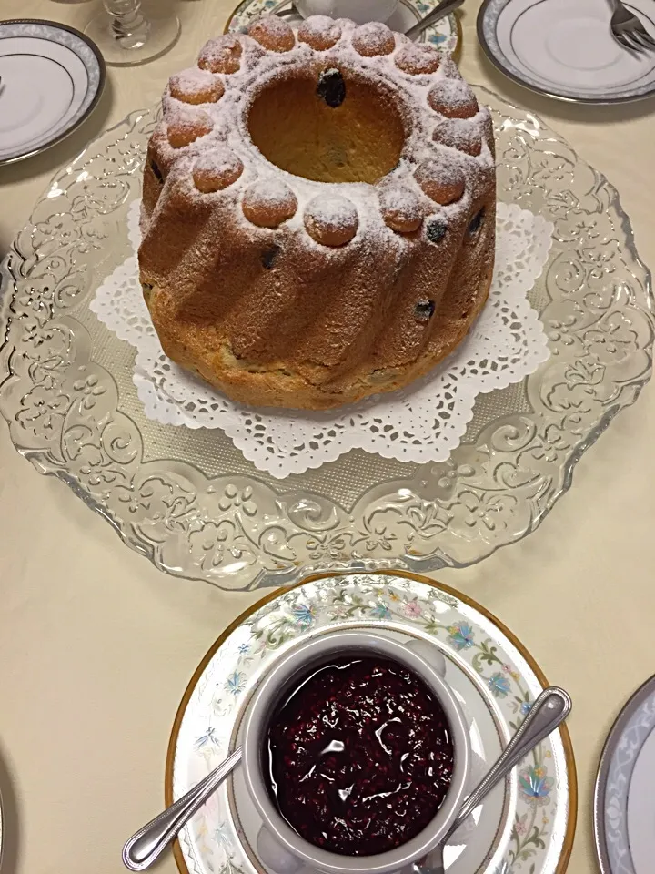 Баба с изюмом в водке;) Vodka soaked raisins baba;))&Raspberry jam;)|aястасияさん