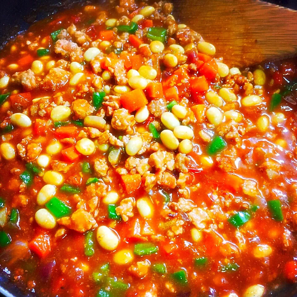 Ground Pork 'n Chicken Meat with vegetables and beans in tomato sauce " Giniling" (own version) filipino recipe|Laarni Nabongさん