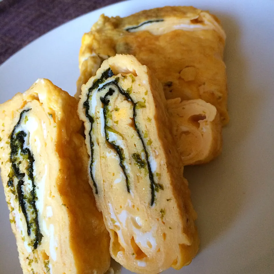 Snapdishの料理写真:Yaki nori omellete|Nigelさん