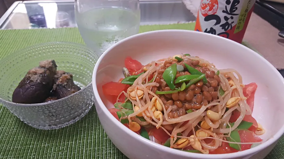 茄子の煮びたしと納豆トマトそうめん|しあるさん