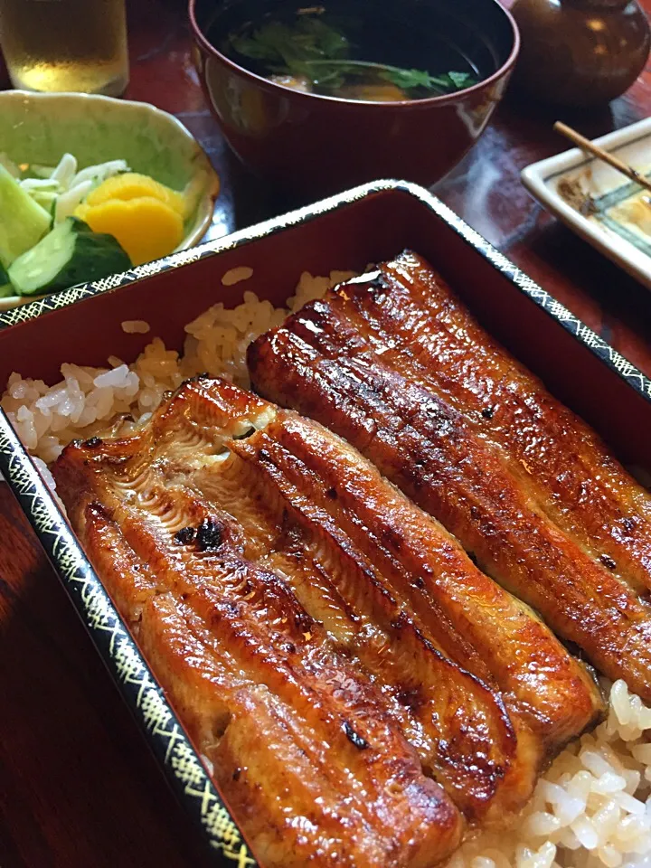 お久しぶり 鰻❤️大好物だけど妊婦だから半分位しか食べられないー😭|Tomomi Booさん