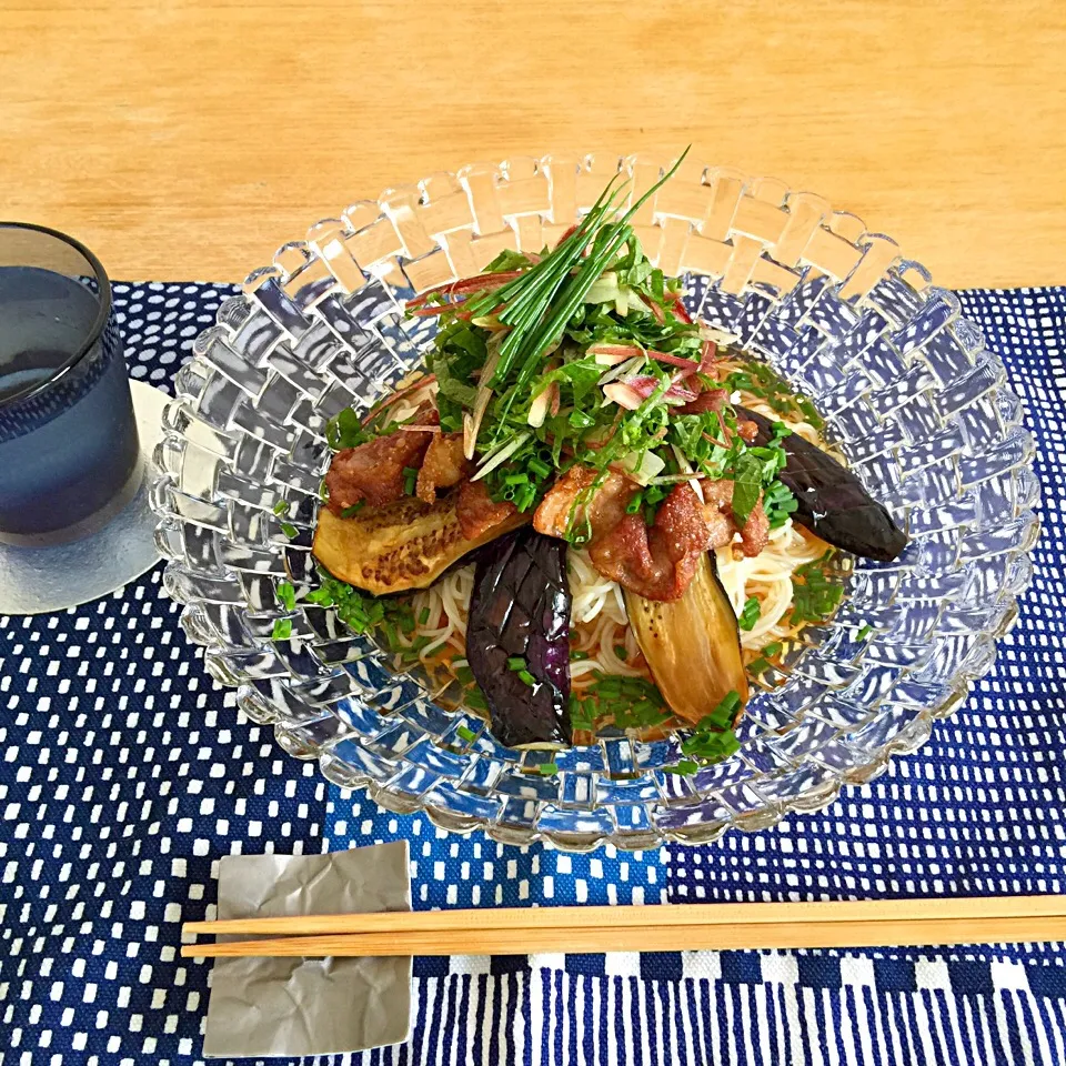 夏野菜とカリカリ豚肉の素麺|mangomilkさん