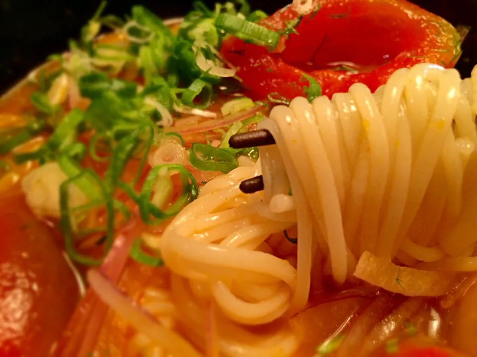 冷し出汁トマトのカレーそうめん5|半田手延べそうめんの店 阿波や壱兆さん