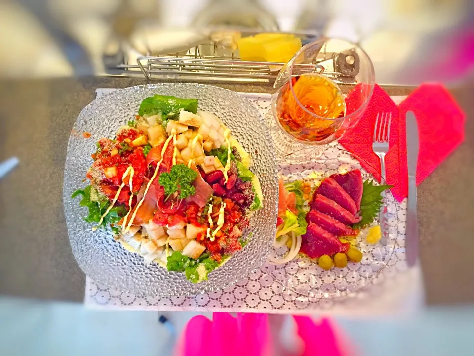 Snapdishの料理写真:Mexican cob salad and sashimi|yekaterina00001さん