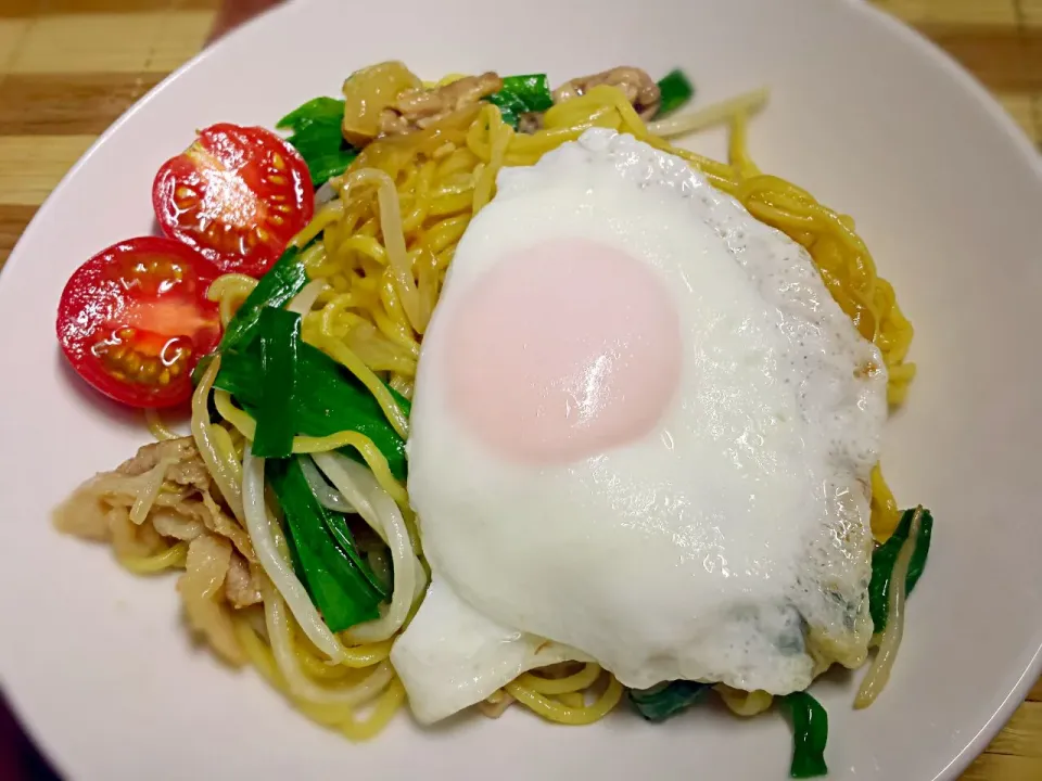 家にある材料で、甘辛焼きそばミーゴレン風|マカロニ公爵さん