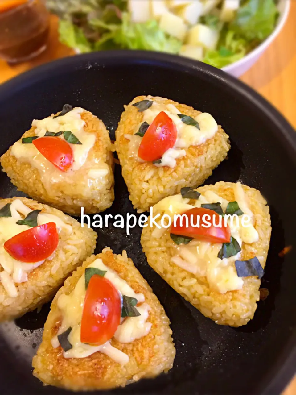 カレーチーズ焼おきにぎり。         さわこさんの料理参考にさせてもいました！|おしぽさん