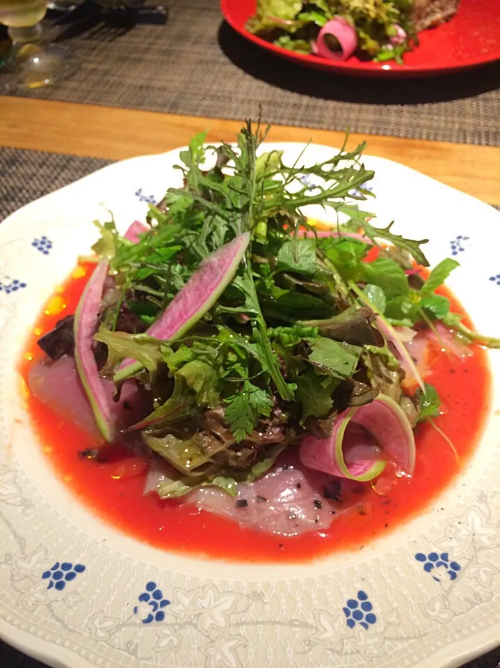 Snapdishの料理写真:カツオのカルパッチョ ガスパチョ仕立て🍴😊|ゆかりさん