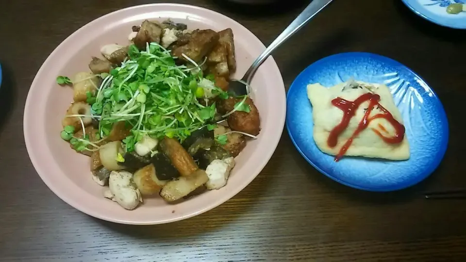 Snapdishの料理写真:沖縄くうす醤油煮物と揚げ詰めご飯中身は茄子とお肉です！|yuzuさん