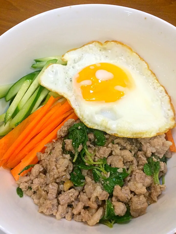 Minced Pork with Basil/カプラウムー/กระเพราหมูสับ|SaSaさん