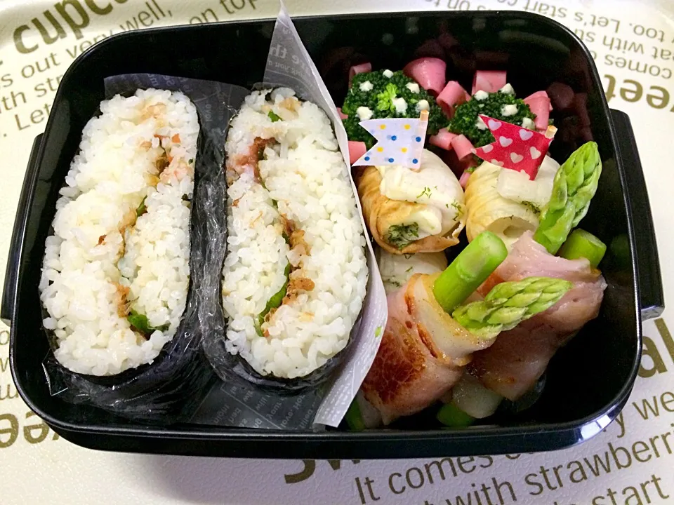 梅肉おかか天かすのおにぎらず弁当(´◡`๑) ♡|cotocotoさん