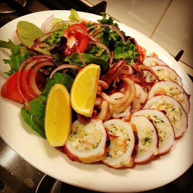 Squid,Snapper and prawn stuffed calamari #fresh #calamari #fish#food #fishing #snapper #prawn|CHUENCHAIさん