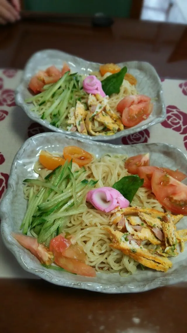 冷やしラーメン🍜 ～盛り付けは三男担当👨～|Mihoさん