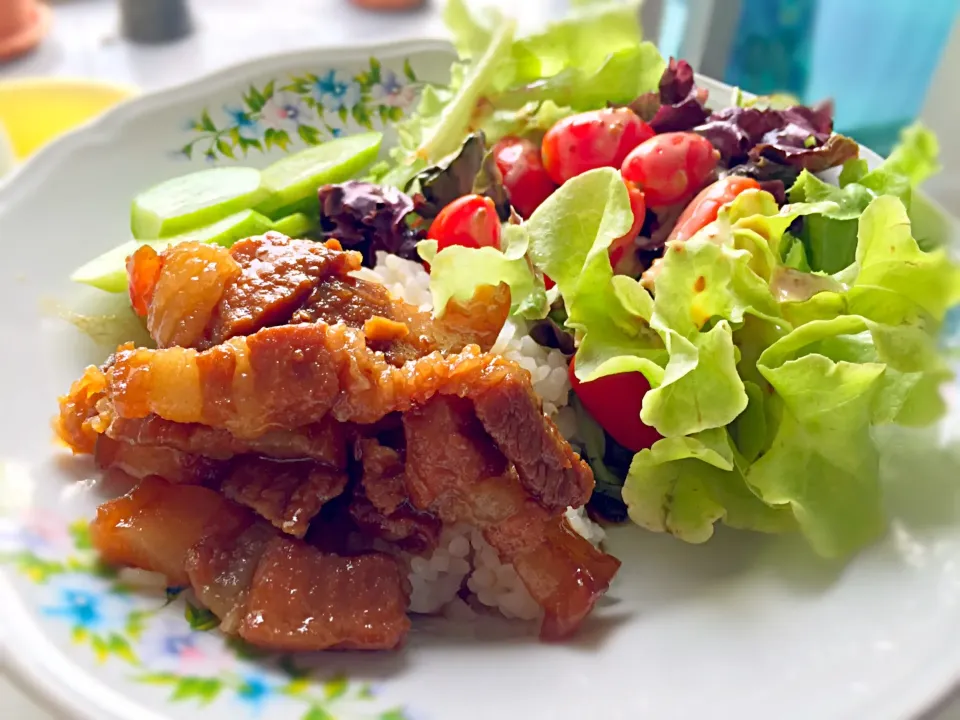 Sweet pork with healthy salad|Koong Loveableloveさん