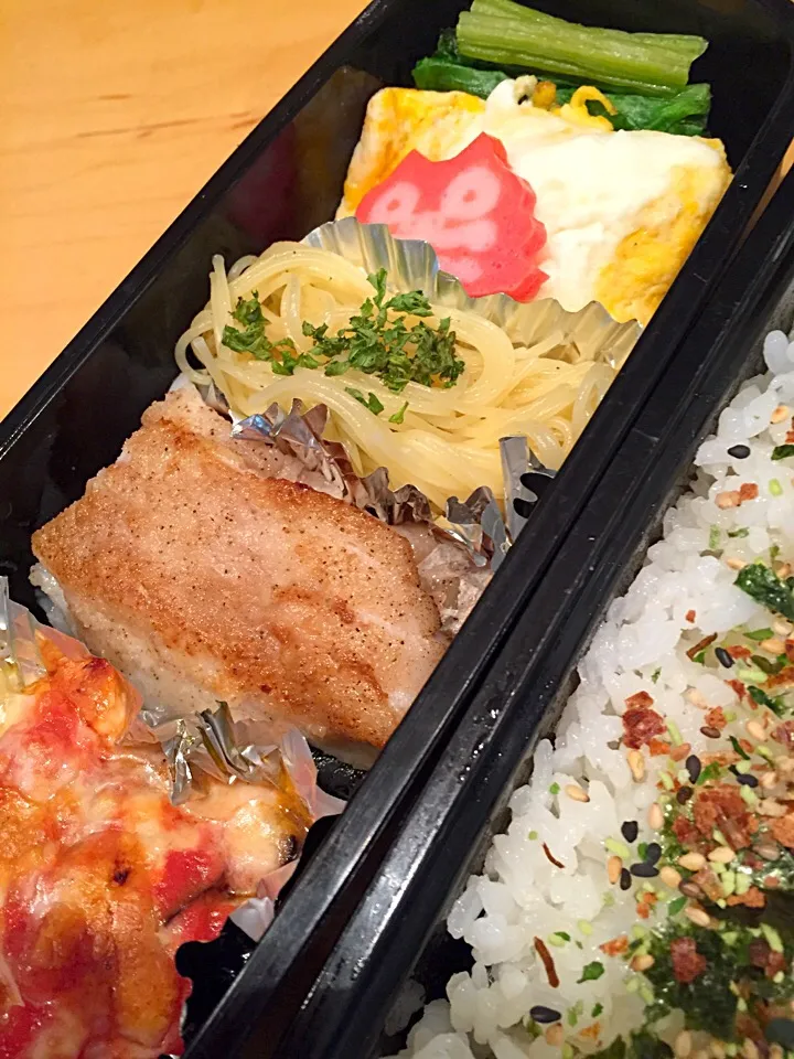 Snapdishの料理写真:今日の親父弁当！|沖縄「ピロピロ」ライフさん