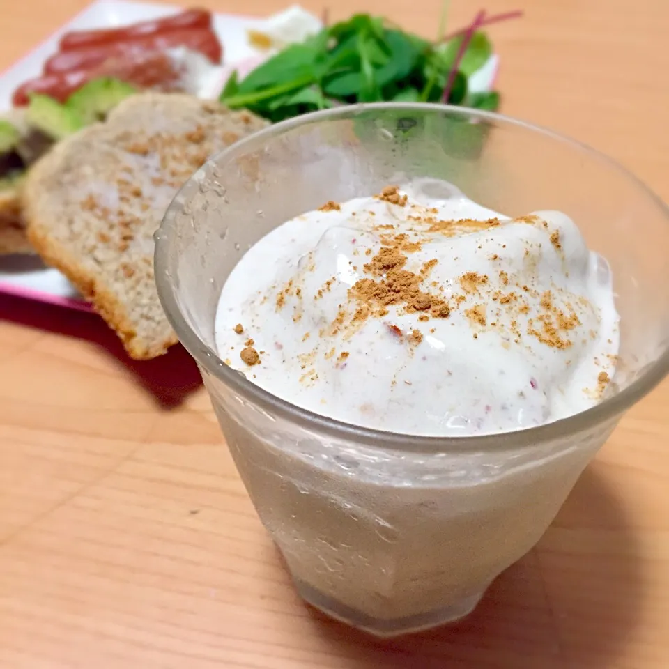 almond smoothie|Arisa Kondoさん