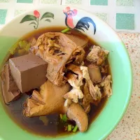 Snapdishの料理写真:Duck noodle 🐤|＊momomom_oさん