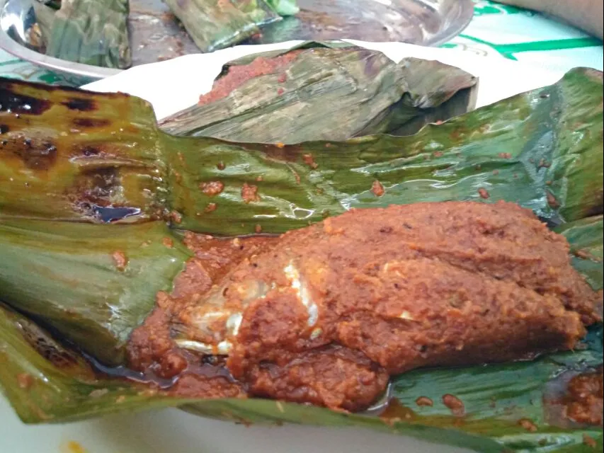 Snapdishの料理写真:Pais Ikan Selayang|FooDin'sさん