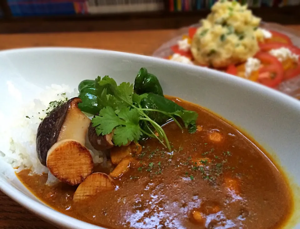 Snapdishの料理写真:邪道ケララカレー・ポテトマサラーダʕ-̼͡-ʔ的な晩ごは〜ん|七海さん