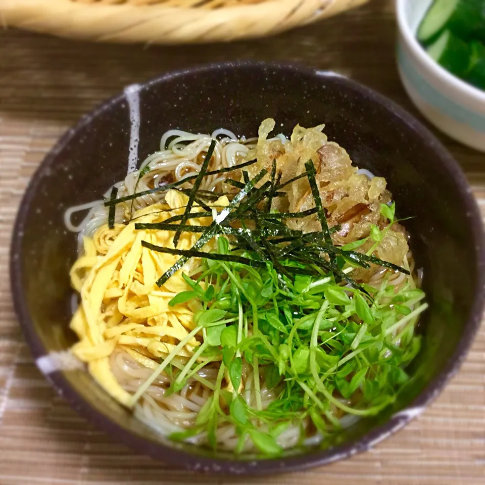 Snapdishの料理写真:サクサク舞茸天ぷらの冷やし素麺|おくちゃんさん