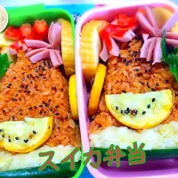 Yumi103さんの料理 濃縮野菜ジュースで炊いたピラフ🎵でスイカ弁当🍉🍉