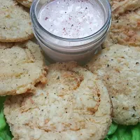 Fried Green Tomatoes served on a bed of Butter Lettuce w/ Our House Remoulade|Joel Vincentさん