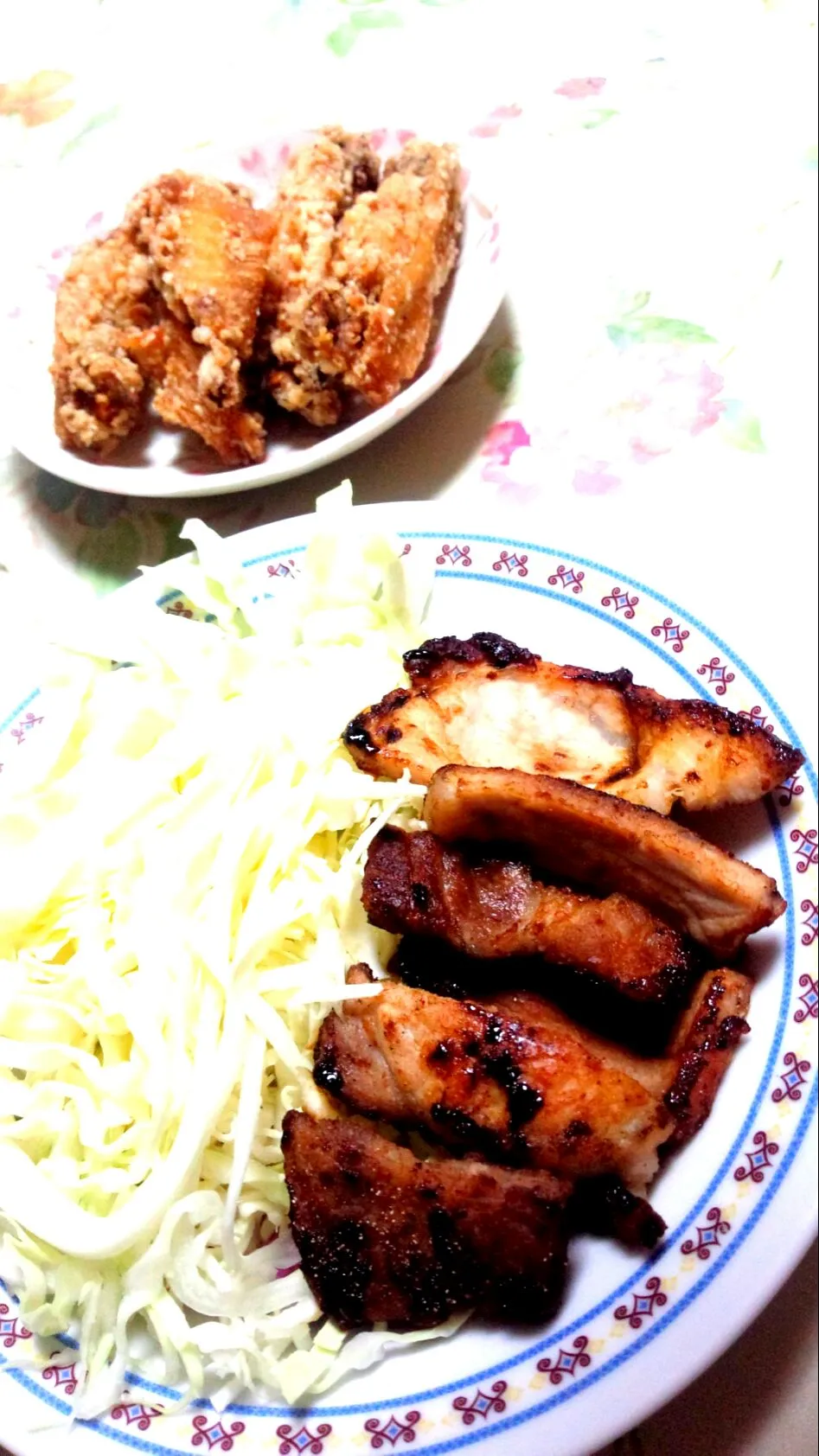 味噌豚焼きと♡
鳥の骨付き唐揚げ☆|SaYaKaさん