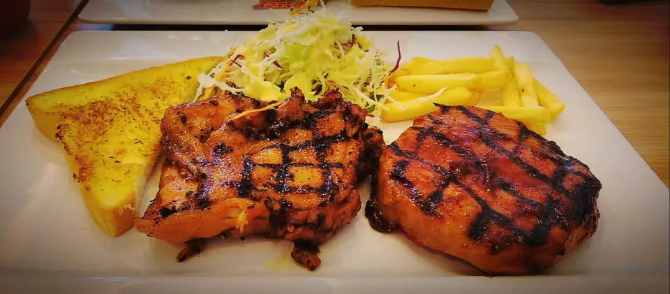 Chicken and Boston Pork Steak|Tomさん