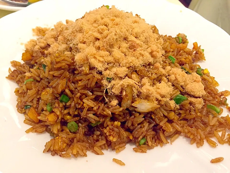 Preserved egg Yolk fried rice with shrimps, meat & dark soya sauce|Sky Blueさん