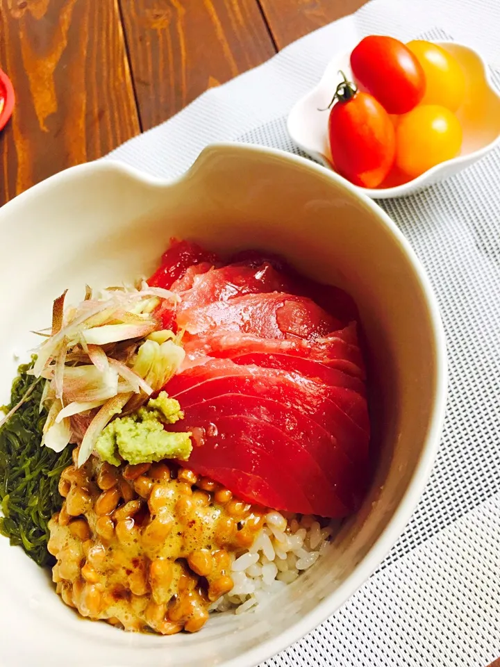 マグロネバネバ丼|サヤラムネさん