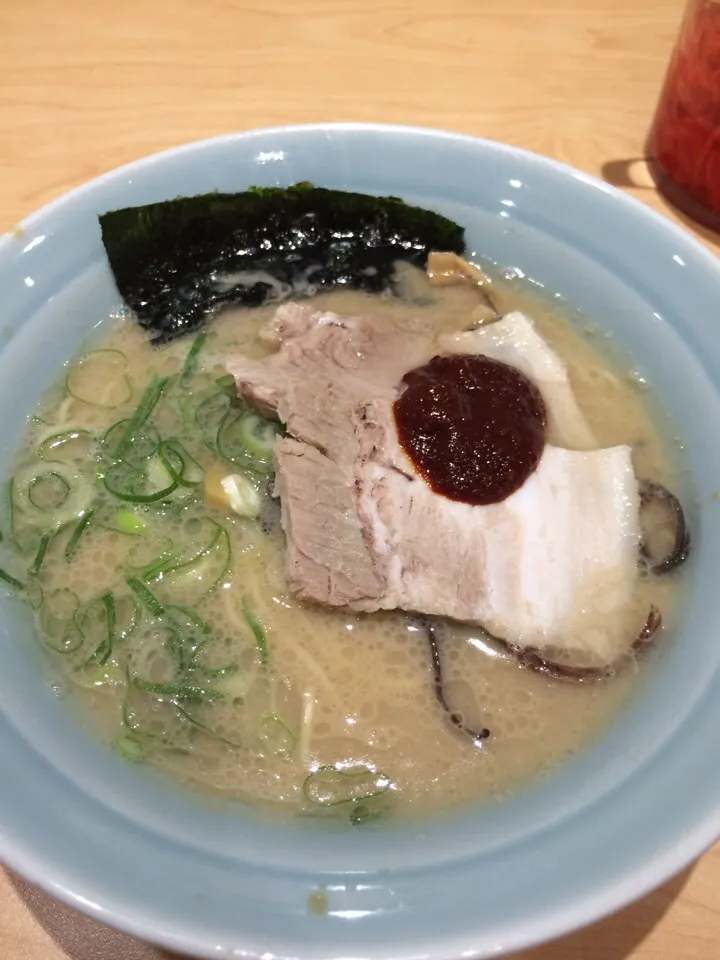 Snapdishの料理写真:久留米ラーメン|しんいっちゃんさん