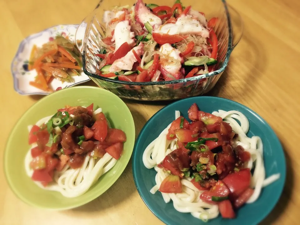 和風トマトうどん＊タコと夏野菜のマリネ＊ニンジンとピーマンのキンピラ|みまさん