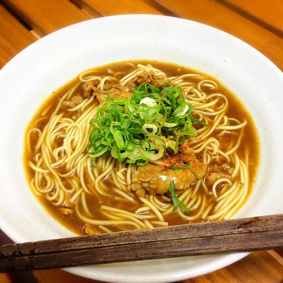 暑い日こそ食べたくなる、熱々カレーうどん！を冷麦で。|たまこっこさん