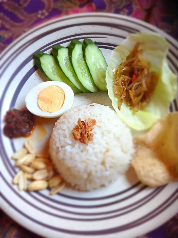 Nasi Lemak‼︎マレーシアのココナッツミルクごはん定食。ナシルマ。|CHOOtaitaiさん