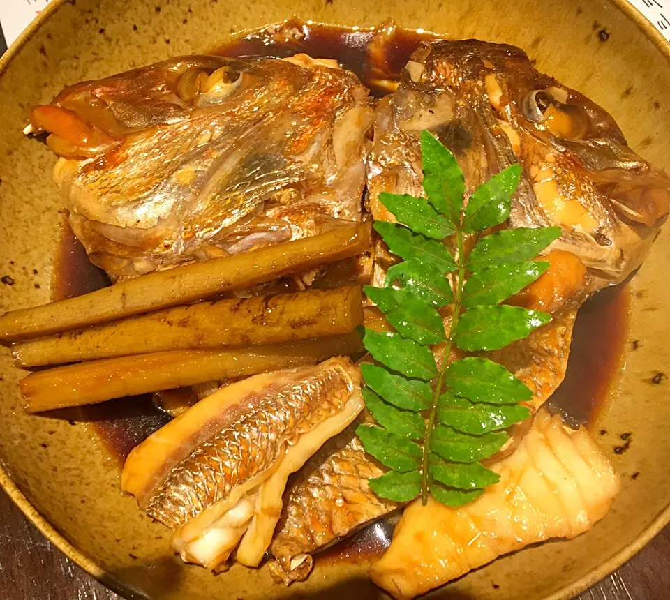 昨夜のモスクで聖水のお友達として出てきたあら炊き🐟|にゃあ（芸名）さん