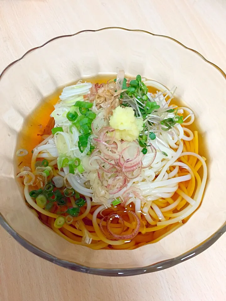 Snapdishの料理写真:さっぱり冷やしうどん|yucaさん