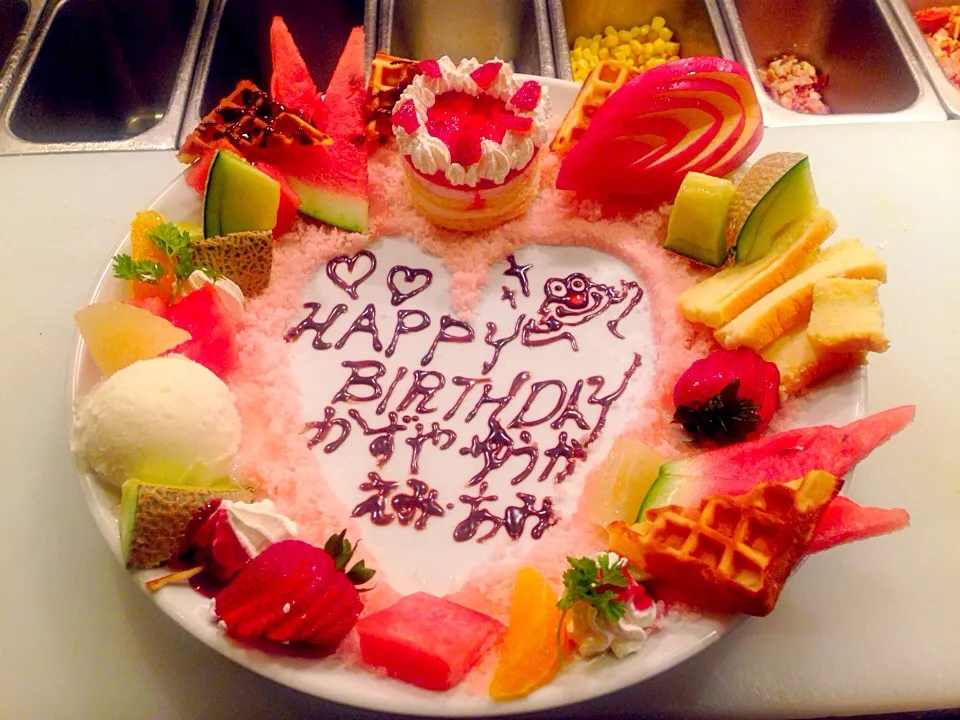 Snapdishの料理写真:Wendy's Elmo Birthday Platter🐇🌻|Atsuko Wendyさん