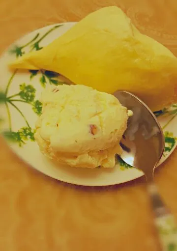 Durian almond ice cream #durian #Ice Cream|Bg Sinさん