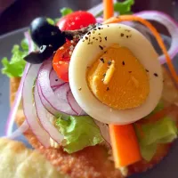 Tostadas with veggies|Ritsuko Rogersさん