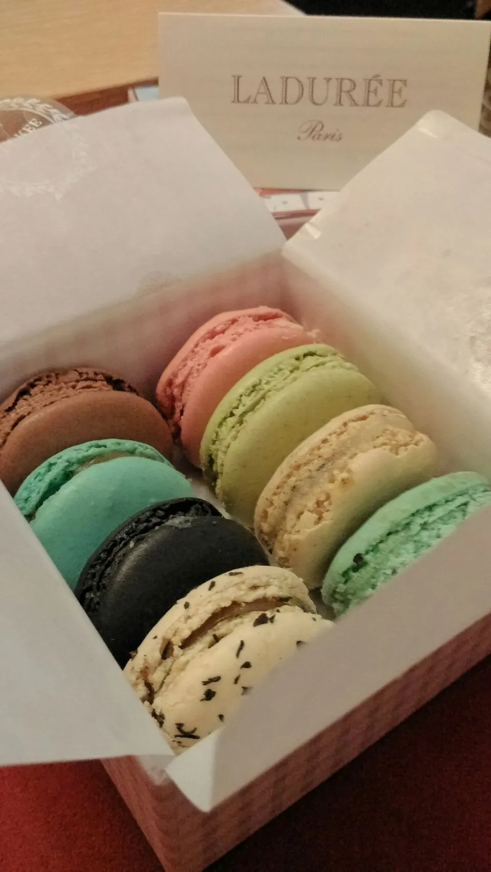 #laduree #st.tropez #macaroon #French cuisine #patisserie|Eka Veronicaさん