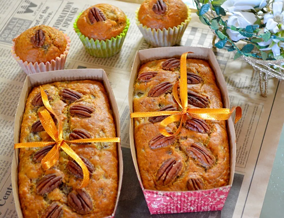 Snapdishの料理写真:ローファットバナナブレッドペカンナッツ入り✨💕 Low Fat Banana Bread with Pecan nuts 💕#bananabread#bananacake|💖 ジジ 💖さん