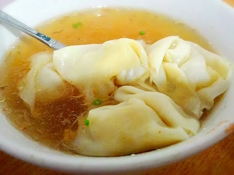 Snapdishの料理写真:dumpling soup|Mizlyさん