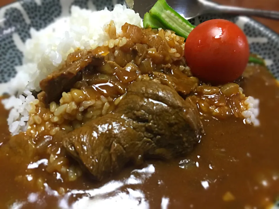 伊万里牛すじカレー|チルさん