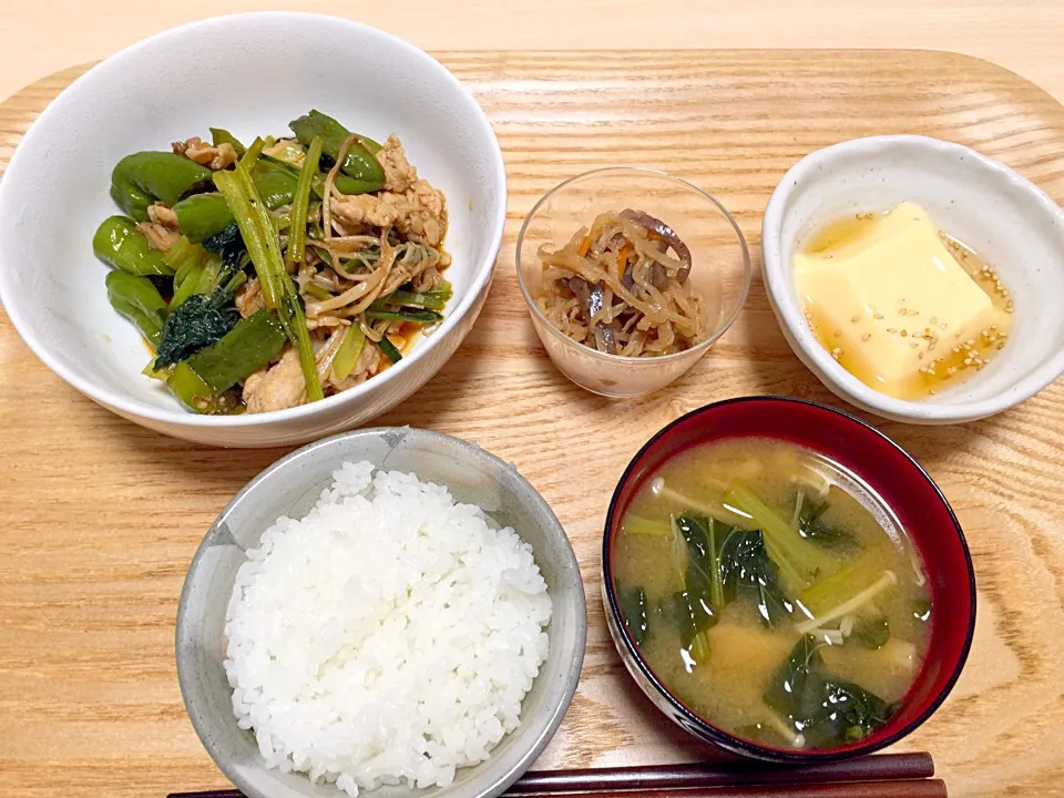 肉野菜のオイスターソース炒め、切り干し大根煮、卵豆腐✧*|Makiさん