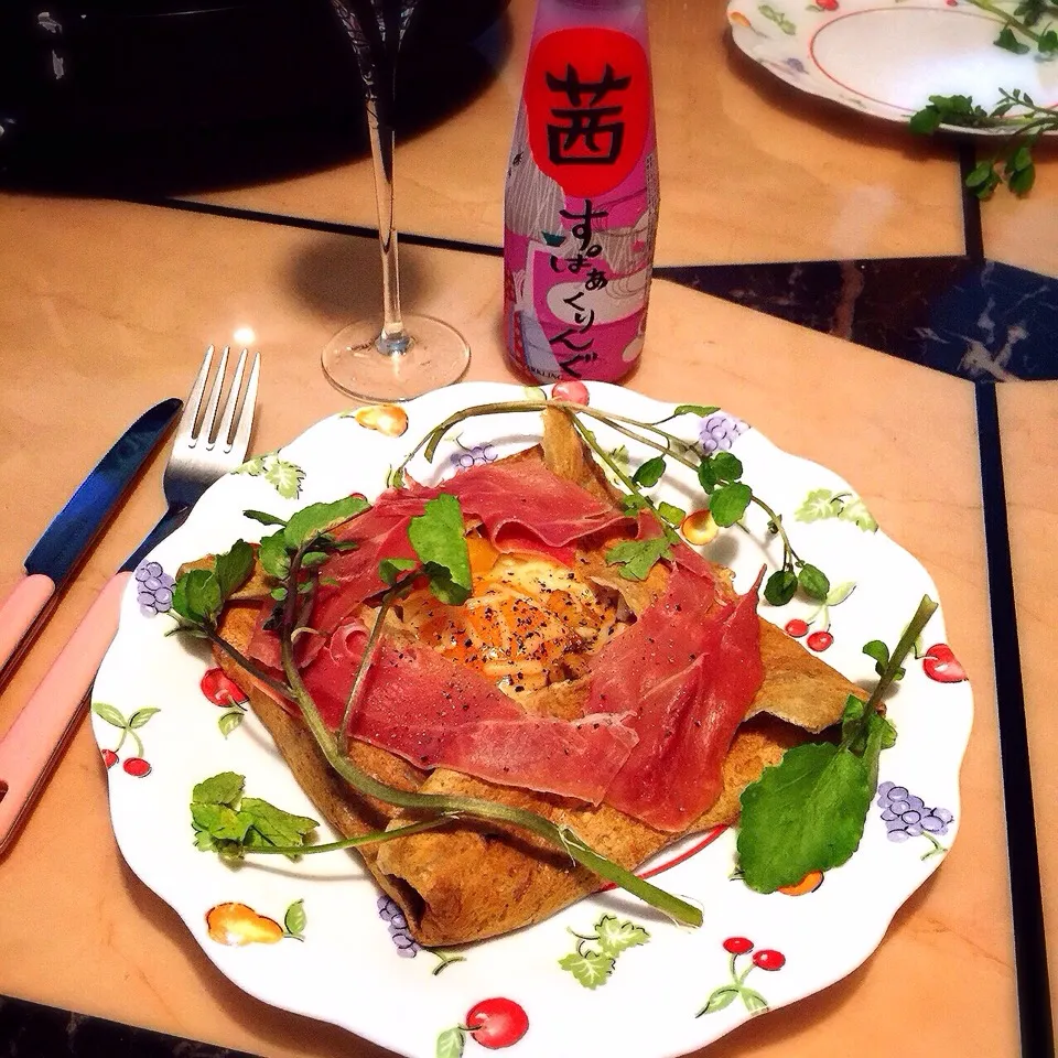 相性良すぎな日本酒スパークリングと蕎麦粉のガレット😊|夏蜜柑さん