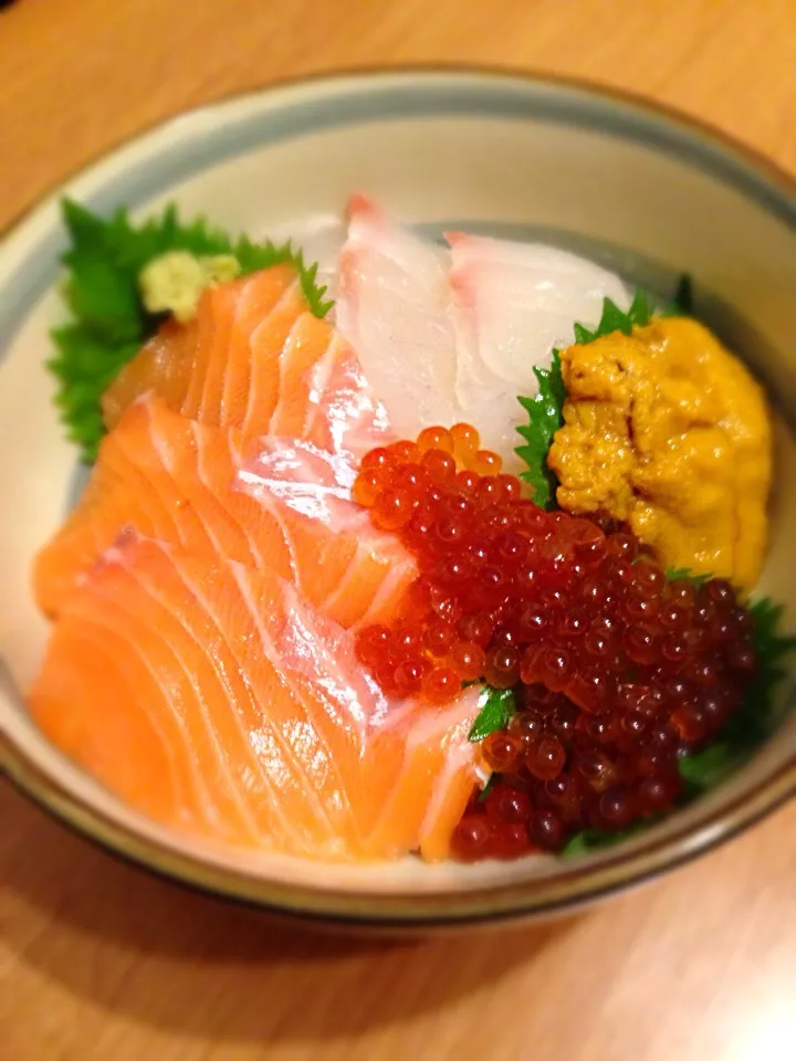 北海道土産のいくらで海鮮丼♡|Hanaeさん