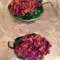 Snapdishの料理写真:Meatless Monday rice, beans, and mushroom stuffed poblano peppers|sarah wagsさん