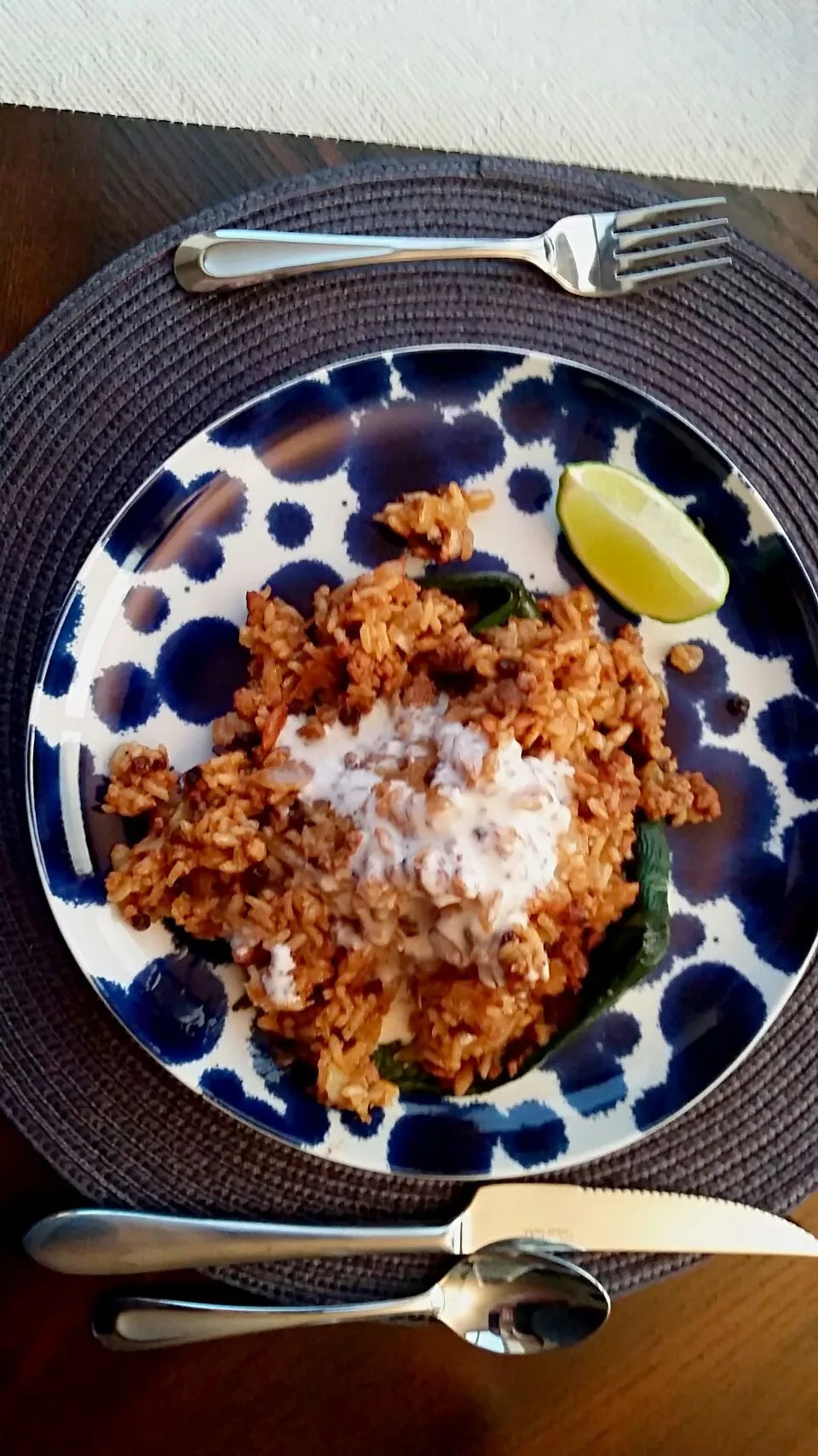 Monday night: blue apron: rice and beef - stuffed poblano peppers with lime - crema sauce|Molly Glauberさん