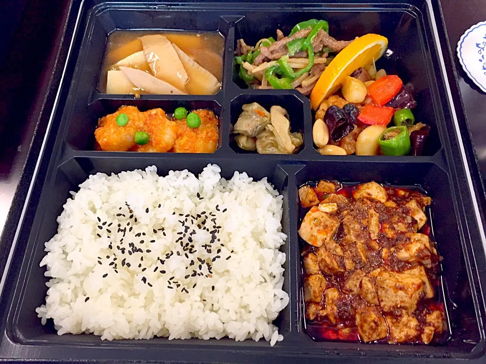 四川飯店の弁当|Food is lifeさん